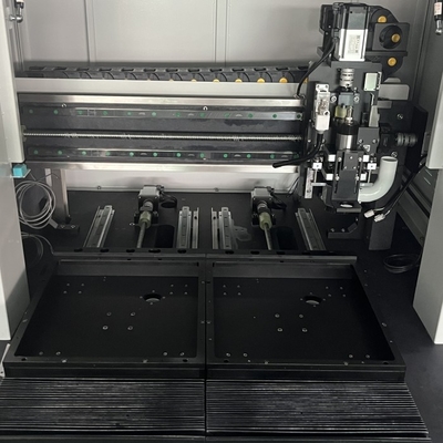 0.01mm Hassasiyetli PCB Üretim Makinesi / PCB Depaneling Router Makinesi