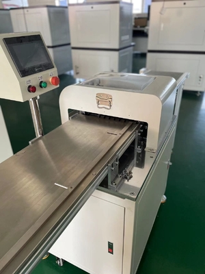 Yüksek Hızlı Çelik Kılıçları ve Taşıyıcı Kemer Lini ile PCB Depaneling Makinesi