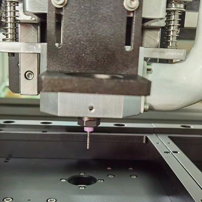 PCB yönlendirme makinesi yuva takımı veya iğne takımı olan çift çalışma istasyonu