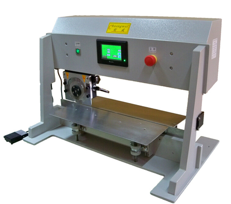 220V PCB Ayırıcı Makinesi Güvenli Sensörlü Dört Hızlı Otomatik