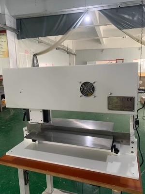 Güvenli Sensörlü Otomatik Dört Opsiyonel Hız Pcb Depaneling Makinesi
