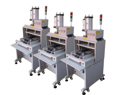 Hızlı ve hassas panelleri çıkarma ihtiyaçları için Endüstriyel Sınıf PCB Punching Makinesi
