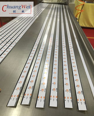 LED Panel Fiberboard FR4 Alüminyum Altyapısı için Çok Blade PCB Depaneling Makinesi