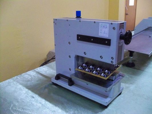 PCB V-kesme Makinesi, Puanlı Geri Dönüşümlü Devre Kartlarını Mikro Stres Olmadan Ayırma