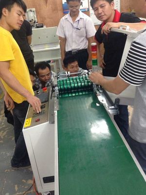 Yüksek Verimli, PCB Depaneling Makinesi ile LED Tüp için Çok Bıçaklı PCB Ayırıcı