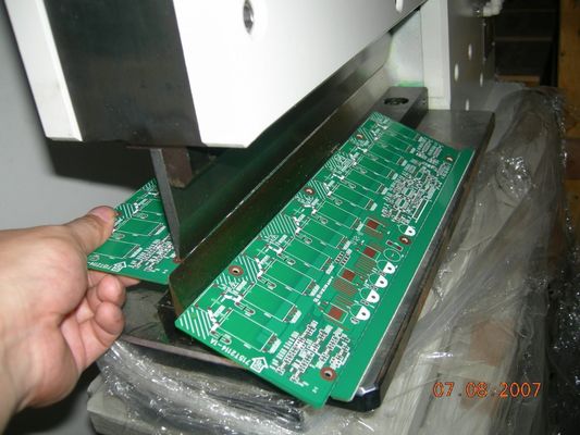 Lineer Bıçaklı Metal Levha için Giyotin Kesici PCB Kesme Makinesi