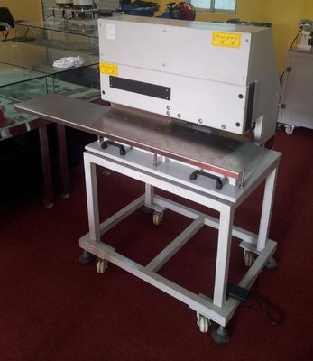 Pnömatik Tahrikli FR4 Pcb Ayırıcı Makinesi, Motorlu Pcb Depaneling Makinesi CWVC-3